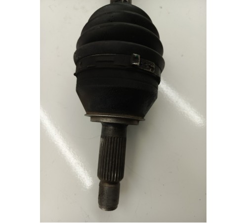 Привод (полуось) передний левый