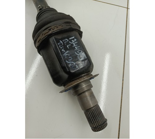 Привод (полуось) передний левый