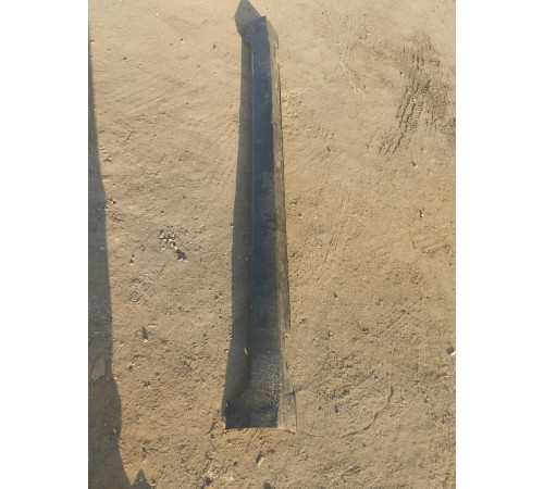 Накладка порога левая