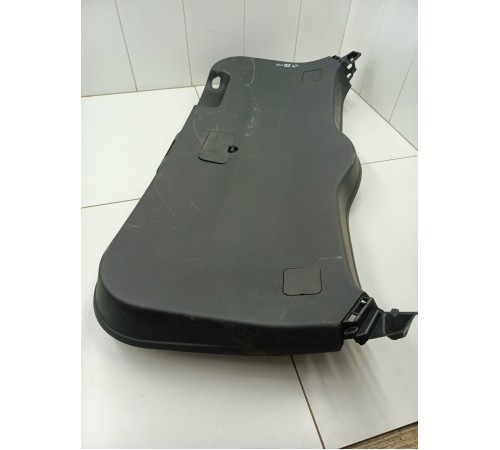 Обшивка крышки багажника