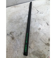 Уплотнитель стекла задний левый 