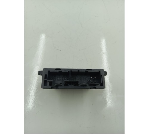 Блок управления двери задний левый