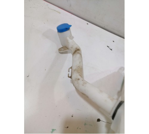 Бачок омывателя лобового стекла