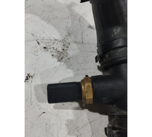 Патрубок охлаждения