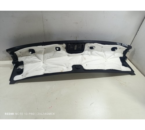 Накладка замка двери крышки багажника