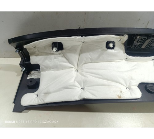 Накладка замка двери крышки багажника