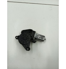 Моторчик стеклоподьемника передний правый