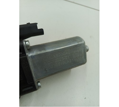 Моторчик стеклоподьемника передний правый