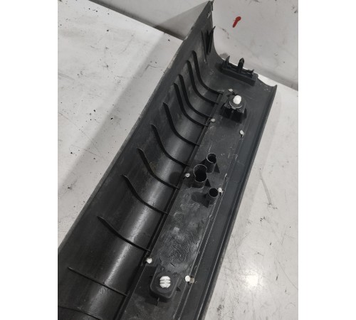 Накладка порога (передняя левая)