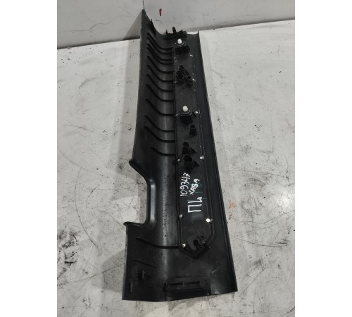 Накладка порога (передняя левая)