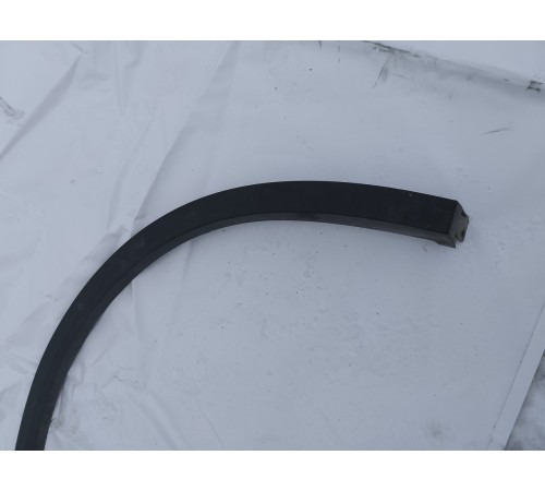 Накладка арки колеса (задняя правая)