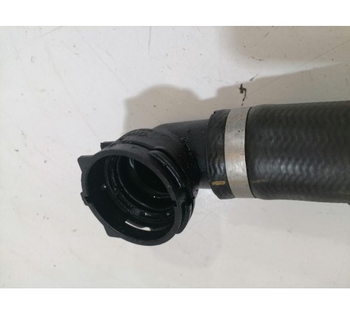 Патрубок системы охлаждения