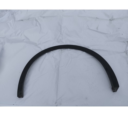 Накладка арки колеса (задняя правая)