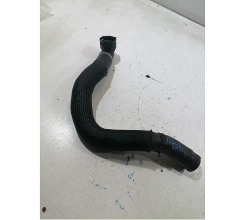 Патрубок системы охлаждения