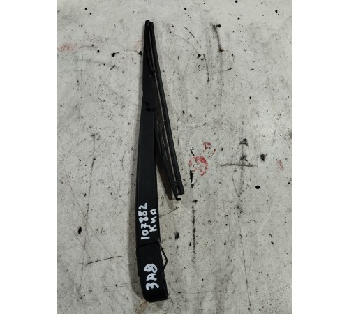 Поводок крышки багажника