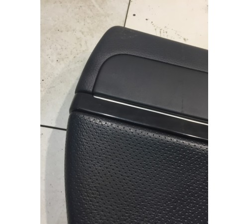 Обшивка двери (задняя, левая)