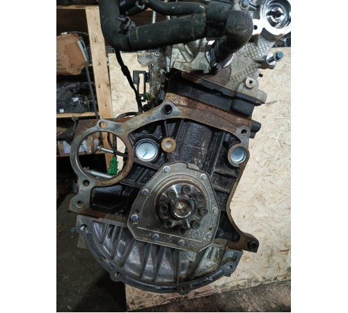 Двигатель в сборе