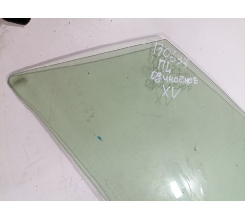 Стекло двери переднее правое