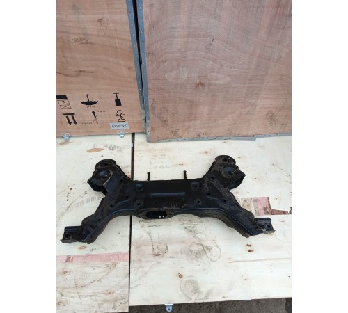 Балка подвески (подрамник) передняя