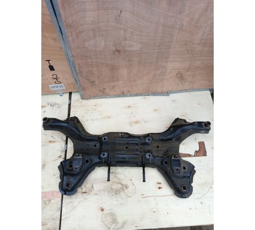 Балка подвески (подрамник) передняя