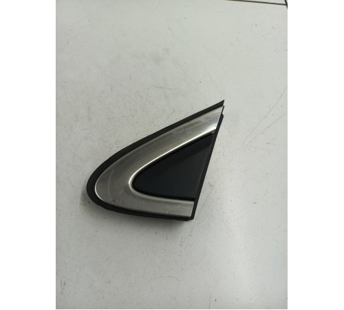 Накладка двери передняя левая