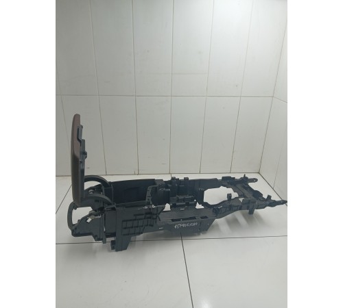 Подлокотник (каркас центральной консоли)