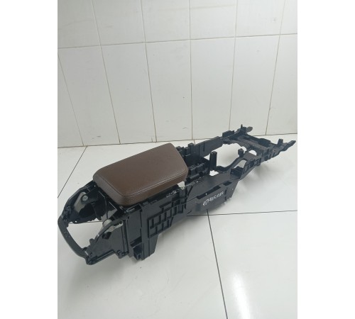 Подлокотник (каркас центральной консоли)