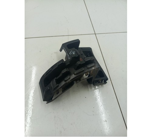 Кронштейн заднего бампера правый