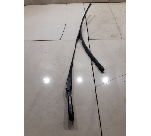 Поводок стеклоочистителя(левый)