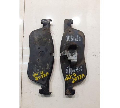 Комплект передних правых тормозных колодок