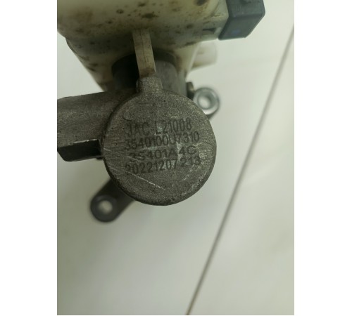 Главный тормозной цилиндр