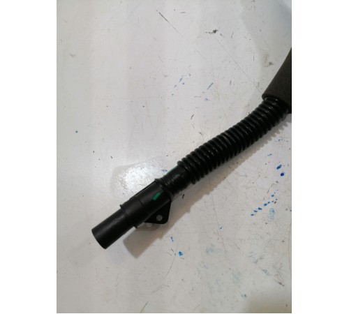 Патрубок вентиляции картерных газов