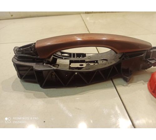 Ручка двери (передняя, правая, внешняя)