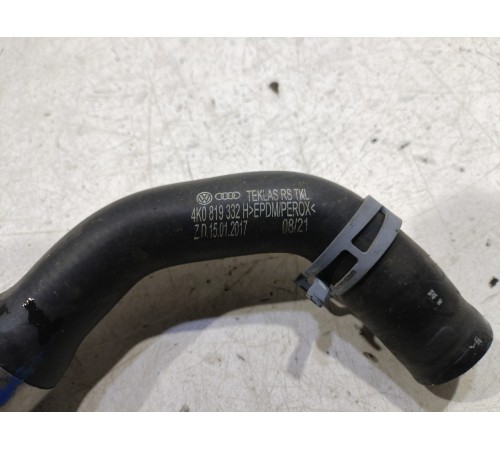 Патрубок системы охлаждения