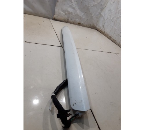 Накладка крышки багажника (внешняя с проводкой)