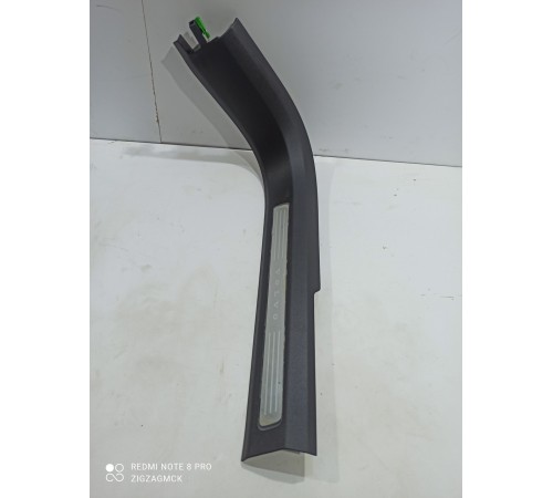 Накладка порога (передняя, левая)