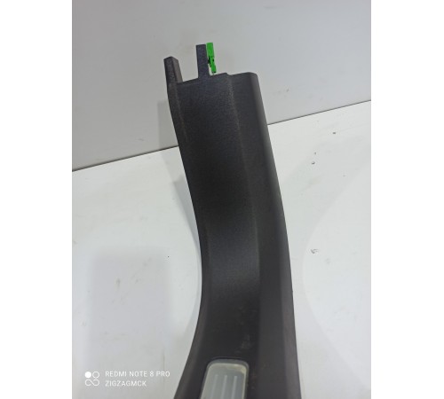 Накладка порога (передняя, левая)