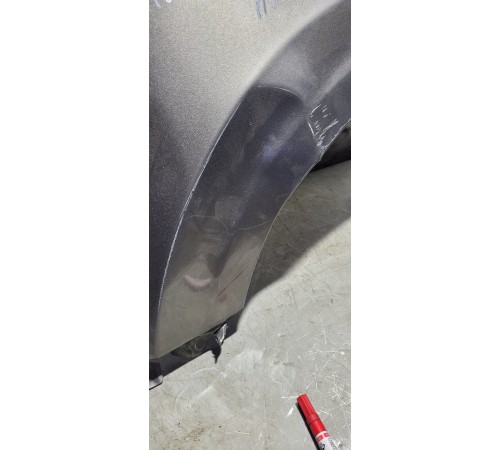 Крыло переднее левое