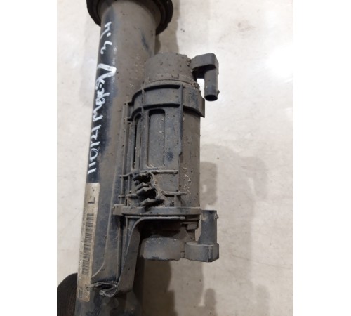 Пневмоамортизатор подвески задний левый