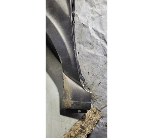 Крыло переднее левое