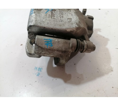 Суппорт тормозной передний правый