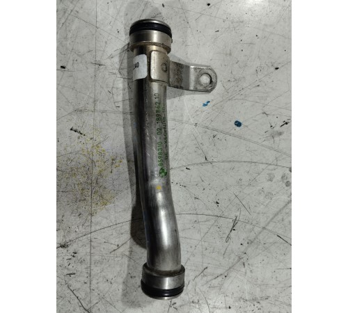 Патрубок системы охлаждения (металлический)