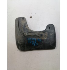 Брызговик передний левый