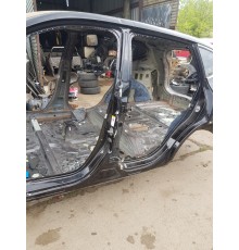 Порог со стойкой левый