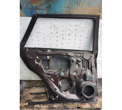 Дверь(задняя левая)