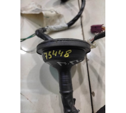 Электропроводка двери (передняя, правая)