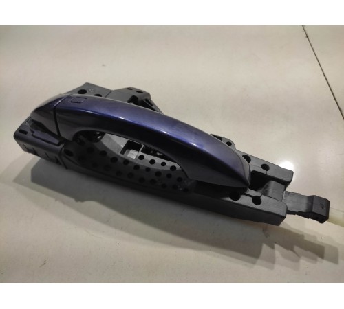 Ручка двери (задняя левая внешняя)