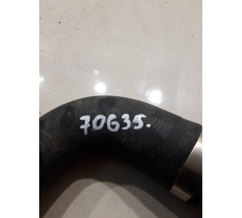 Патрубок системы охлаждения