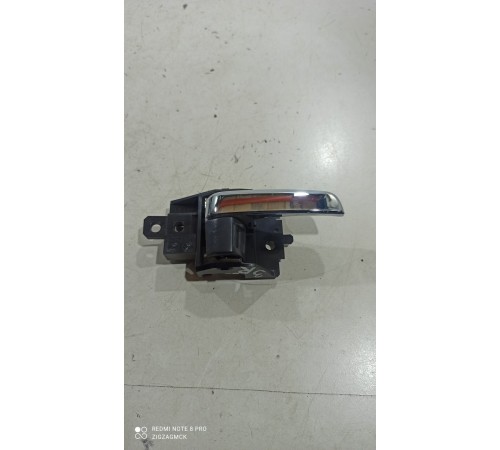 Ручка двери (задняя правая внутренняя)