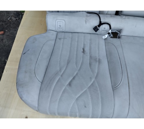 Задний ряд сидений